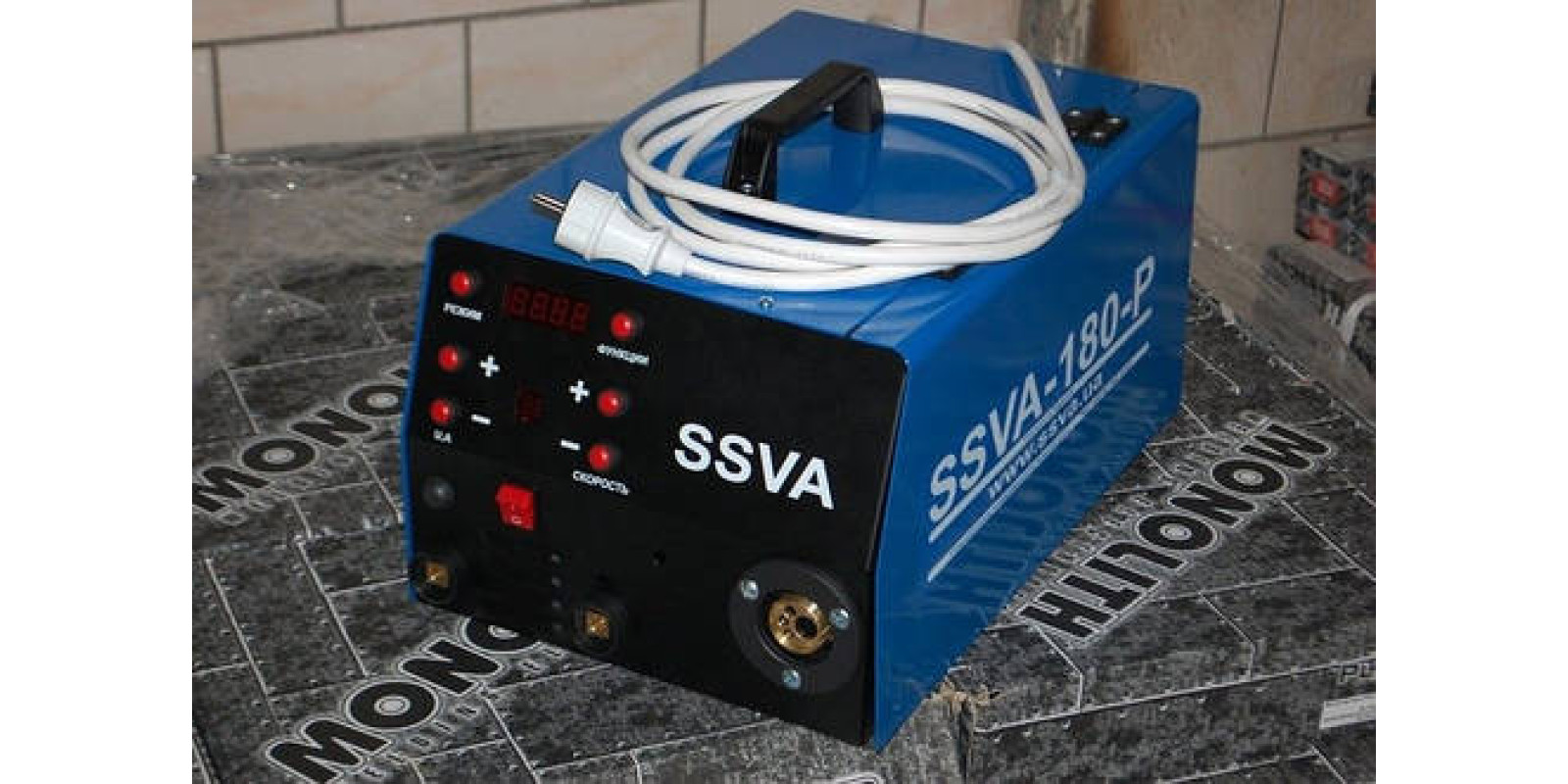 Сварочный полуавтомат SSVA 180PT +аргон (осциллятор), с горелкой MB GRIP 15 AK (Abicor Binzel) Сварочный полуавтомат SSVA 180PT +аргон (осциллятор), с горелкой MB GRIP 15 AK (Abicor Binzel)