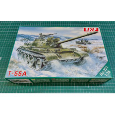 Т-55А: Радянський середній танк. Збірна модель у масштабі 1/35. SKIF MK221