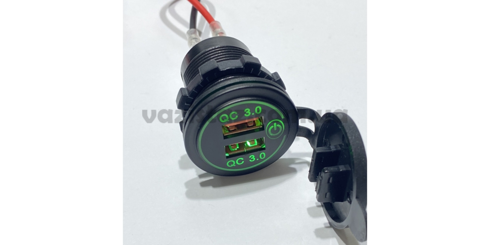 Автомобильная USB зарядка врезная (встраиваемая) на 2 USB 12-24В, QC 3.0 (быстрая зарядка), 36Вт, Зеленая Автомобильная USB зарядка врезная (встраиваемая) на 2 USB 12-24В, QC 3.0 (быстрая зарядка), 36Вт, Зеленая