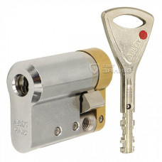  циліндр половинка abloy protec2 82,5 (72h*10,5) (h - гартована сторона) хром матовий 3 ключа ручки на планці з протектором rostex r4 r 85мм (38-55мм) хром полірований 50903 1
