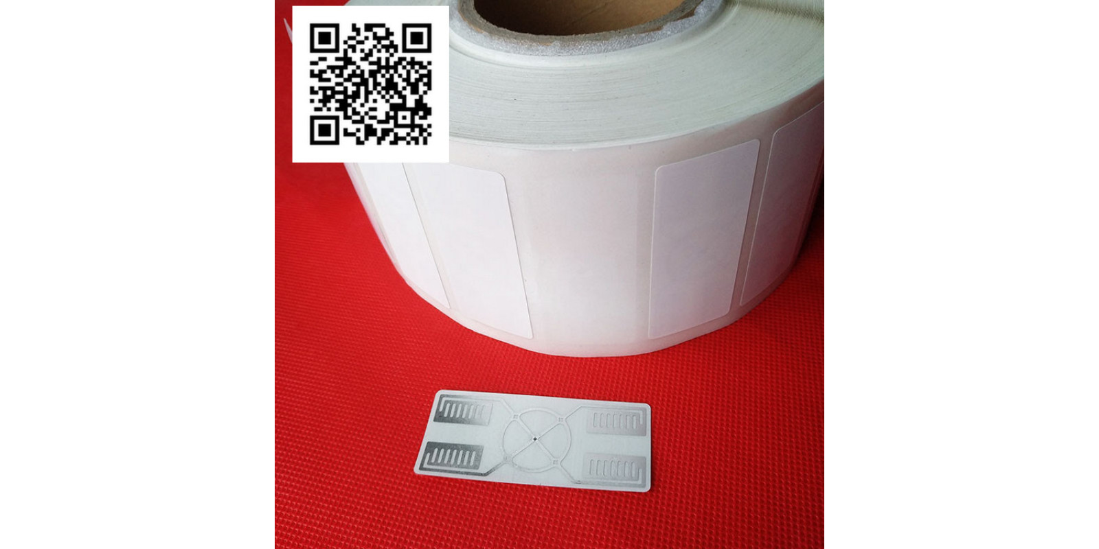 UHF RFID метка