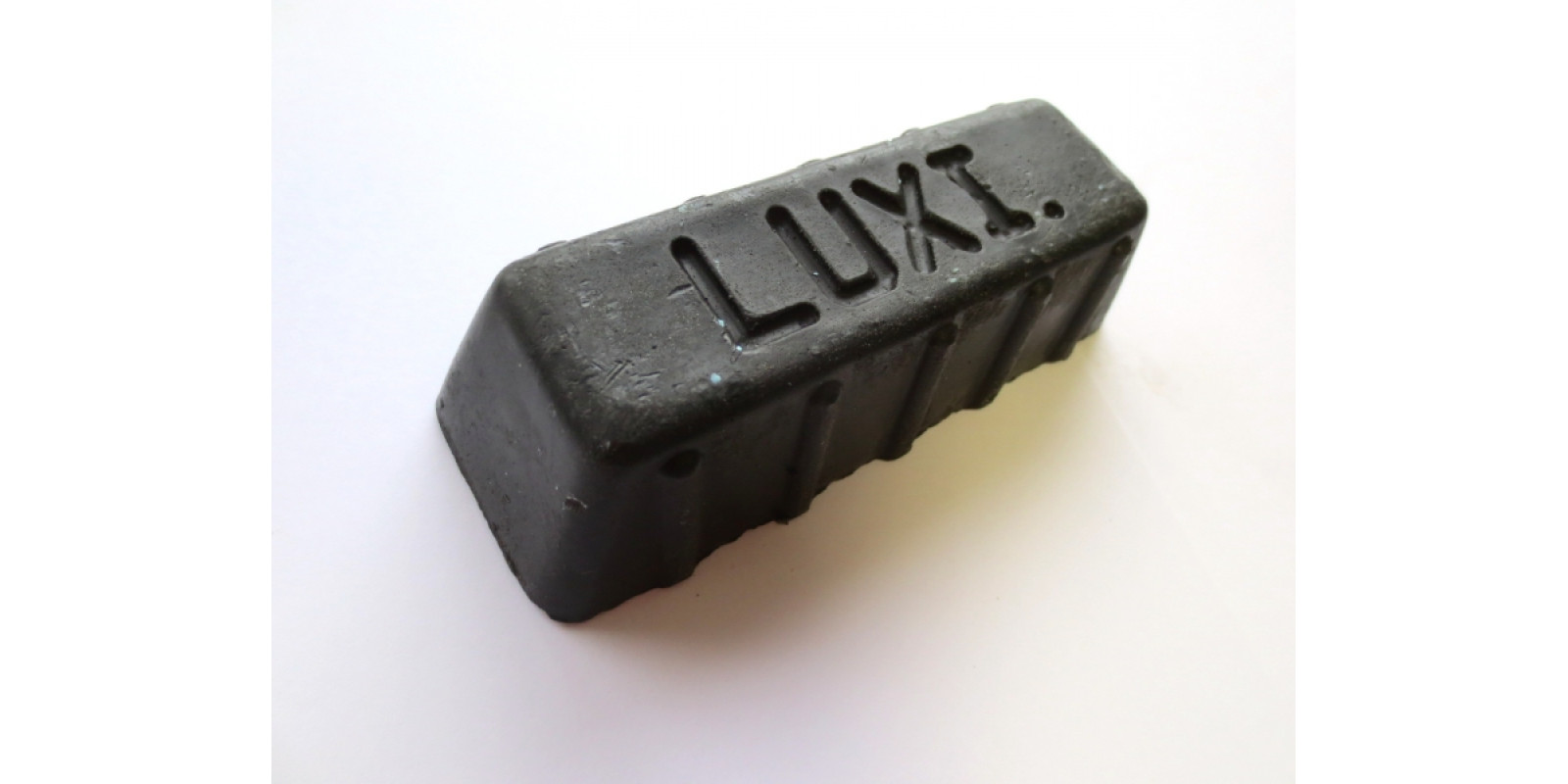 Паста полировальная Luxi черная