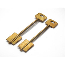 дв1063-1 CI3G 2CI2 CSLC 4CS Cisa S.p.A. Чіза-4 CI3BGL латунь 111x24.4x20.6мм 4.9мм